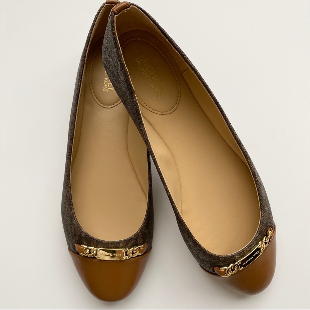 Michael Kors Dark MK Print Flats Sz 7.5